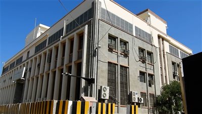 العملة المحلية.. نزيف مخيف وغياب حكومي 