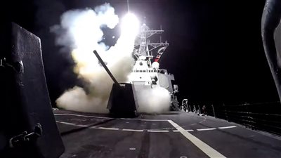 تدمير قوارب مفخخة وصواريخ كروز بغارات أميركية في الحديدة
