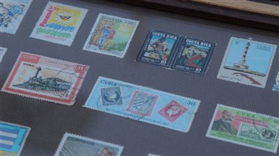 عرض مئات الطوابع البريدية في فعالية بالعاصمة عدن (تقرير)