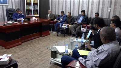 محافظ شبوة يوجه بإنشاء مركز للدراسات البيئية وإقامة محمية طبيعية في جردان