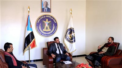 بن لكسر يطلع على الصعوبات التي تواجه عمل تنفيذيتي انتقالي حبان والطلح