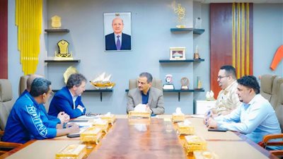 محافظ العاصمة عدن لملس يشدد على ضرورة الملاءمة بين التدخلات الخارجية ومتطلبات المجتمع المحلي