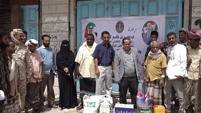 توزيع 7000 سلال غذائية على الأسر المحتاجة بمحافظة لحج 