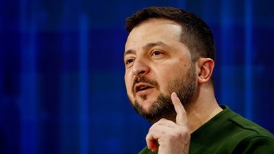 زيلينسكي يتهم بوتين بتوريط أوكرانيا في هجوم موسكو