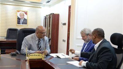 وزير التخطيط يبحث مع اليونيسف سبل تعزيز تنسيق الجهود الإنسانية