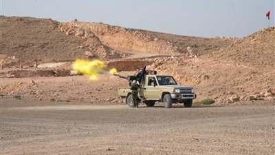 صور.. النائب البحسني يشهد مشروع رماية بالذخيرة الحيّة للواء النخبة الحضرمي