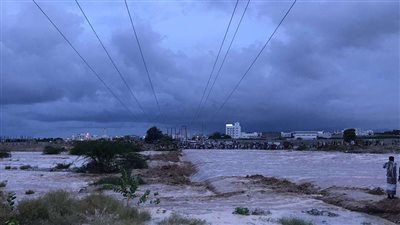 انتشار واسع للسحب الممطرة في سماء سقطرى والمهرة وشرقي حضرموت.. والأرصاد تحذر