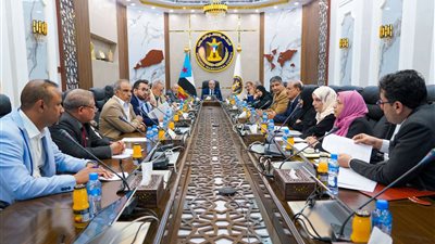 هيئة الرئاسة تقف على آخر التحضيرات للاحتفاء بالذكرى السابعة لإعلان عدن التاريخي وتأسيس المجلس