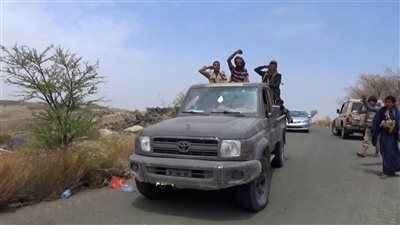 مليشيا الحوثي الإرهابية تنفذ حملة مداهمات لمنازل المدنيين في رداع 