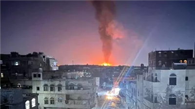 عاجل.. غارات أمريكية بريطانية تستهدف  13 موقعاً لمليشيا الحوثي في عدة محافظات 