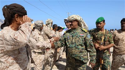 قائد اللواء الاول مشاه بحري يتفقد جاهزية الكتيبة الاولى وسرية الهندسة بسقطرى