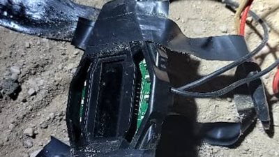 الفرق الهندسية بمحور بلحاف تتمكن من تفكيك عبوة ناسفة بمديرية ميفعة