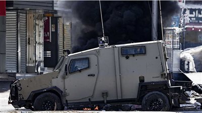 مقتل ضابط إسرائيلي وإصابة 17 آخرين بكمين في مخيم جنين