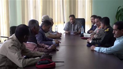 اجتماع أمني موسع بأبين يقف أمام تداعيات قضية اختطاف المواطن عشال