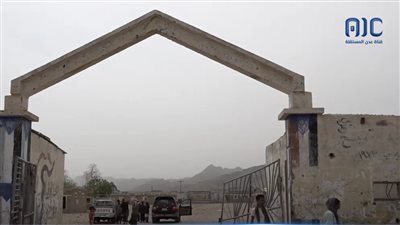 بعد عقدين من الزمن.. مدرسة الشهيد قميح بكَرِش لحج أطلالاً خاوية وسط مناشدات لإعادة تأهيلها 