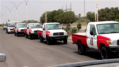 قوات التحالف تدعم الشرطة العسكرية بعدن بعدد من الأطقم والمعدات 