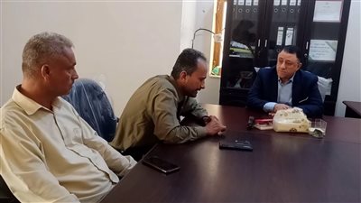 أمين عام محلي أبين يوجه بسرعة صرف مرتب يونيو لمكتب التربية 