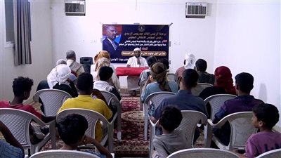 محاضرة توعوية لانتقالي وادي حضرموت حول مخاطر المظاهر المسلحة بالقطن