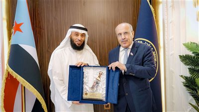 الكثيري يُكرّم الفريق الطبي الكويتي الزائر ويشيد بنجاح المخيم المجاني لجراحة الأورام السرطانية