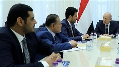 اجتماع بالعاصمة عدن يبحث سبل الخروج من الأزمة ومواجهة التحديات الاقتصادية والأمنية