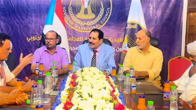 لجنة التواصل وممثلو الأحياء السكنية بسيئون يؤكدون ضرورة تغليب مصلحة حضرموت