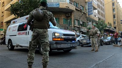 عشرات المصابين في انفجارات جديدة بأجهزة لا سلكية في بيروت 