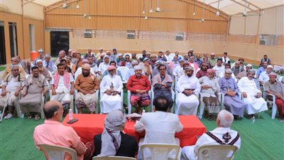 في لقاءها الموسع بمديرية القطن .. لجنة التواصل بحضرموت تناقش تردي الخدمات وتوفير المشتقات النفطية