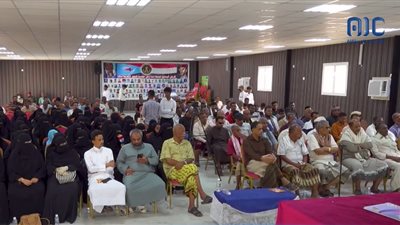 لجنة التواصل بحضرموت تنظّم لقاءً تشاورياً موسعاً لمنظمات المجتمع المدني بالمكلا 