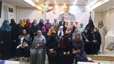 حلقة نقاشية حول دور المرأة مع فريق الحوار الجنوبي بالعاصمة عدن 