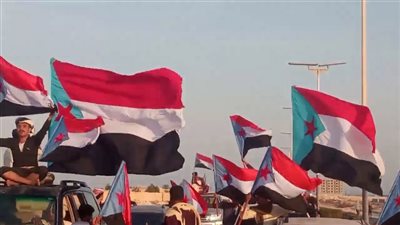 حشود أبناء المهرة تصل الغيضة للاحتفاء بذكرى ثورة أكتوبر المجيدة