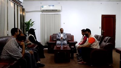 الوزير الزعوري يشيد بالمبادرات الشبابية لمؤسسة شباب أبين