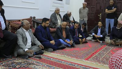 فريق التواصل السياسي يلتقي قيادة تحالف العمال والفلاحين والصيادين والكادحين بحضرموت
