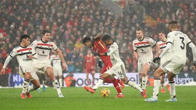 تعادل مثير بين ليفربول ومانشستر يونايتد في “البريميرليغ