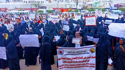 اتحاد نقابات عمال الجنوب يصعد احتجاجاته على تدهور الأوضاع الاقتصادية