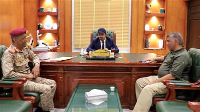 محافظ حضرموت يناقش استعدادات الاحتفاء بالذكرى التاسعة لتحرير ساحل حضرموت