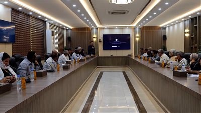 وزارة الزراعة والأسماك تستعرض مع 