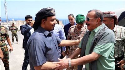 اللواء بن بريك يبحث مع المحافظ بن ماضي يبحثان جهود توحيد الصف الحضرمي 