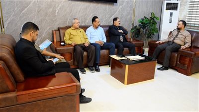 وزير الأشغال يطّلع على احتياجات محافظة الضالع من مشاريع صيانة الطرق