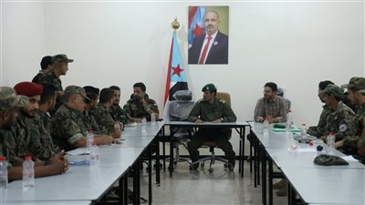 قوات الحزام الأمني بعدن تدشن دورة تأهيل إداري متخصصة