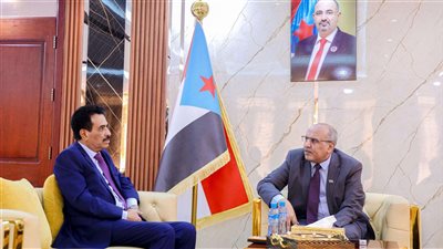 الكثيري يلتقي السفير سالم بلفقيه المُعيّن حديثاً سفيراً لبلادنا لدى جمهورية إندونيسيا 