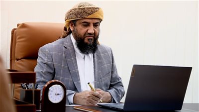 المحرّمي: نؤكد عزمنا على هزيمة الحوثيين والإرهاب لتحقيق الاستقرار في بلادنا والمنطقة