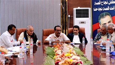 لقاء موسع بخورمكسر لمناقشة مهام اللجان المجتمعية وتثبيت عملها الميداني