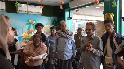 نزول ميداني واسع لمكتب الصناعة بعدن لضبط الأسعار عقب تعافي الريال