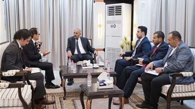 فيديوجرافيك | تحركات فاعلة للرئيس الزُبيدي للتخفيف من معاناة المواطنين