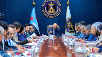 هيئة الرئاسة تناقش ما تم إنجازه في برنامج التعافي الاقتصادي وتؤكد ضرورة التكاتف لاستدامة التحسّن