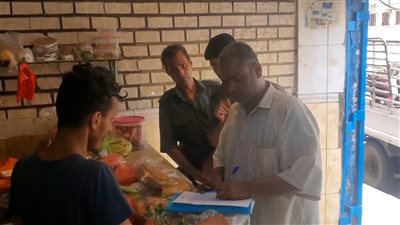 الفرق الرقابية بالتواهي تواصل حملاتها الرقابية لضبط الأسعار 