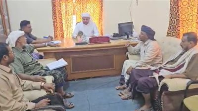 سقطرى.. لجنة ضبط الأسعار تعتمد تسعيرة جديدة للأدوية والروتي