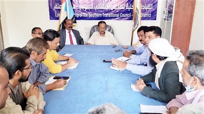 فريق التوجيه الرئاسي بشبوة يناقش تعزيز الرقابة على المساجد وتنظيم العمل الدعوي