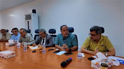 المكونات السياسية بشبوة تؤكد دعمها الكامل للسلطة المحلية بقيادة المحافظ بن الوزير