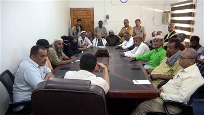 فريق التوجيه الرئاسي يعقد لقاءً مشتركًا مع قيادتي الانتقالي والسلطة المحلية بتُبن